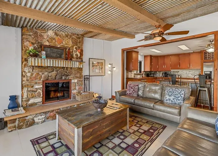 Сasa de vacaciones Mid-century Ranch In With Fantastic Red Rock Views