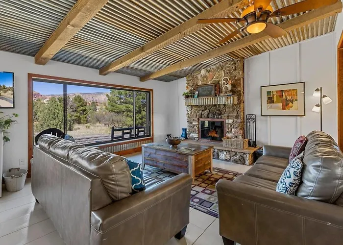 Mid-century Ranch In With Fantastic Red Rock Views Сasa de vacaciones Sedona